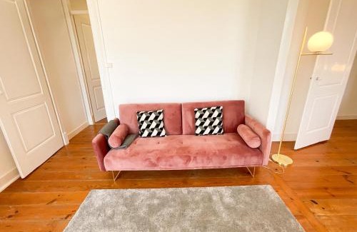 Carcavelos Apartment | Fantastic Spacious Apartment near Carcavelos Beach