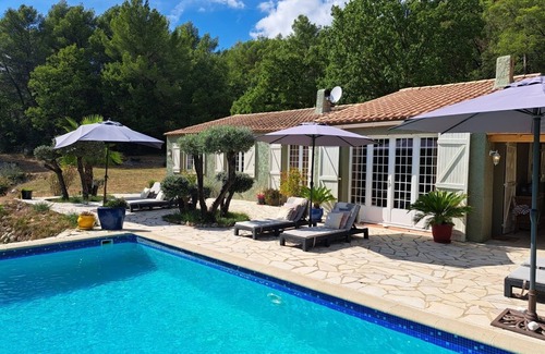 Callas Villa | fantastically located detached villa with private swimming pool for 8 people.