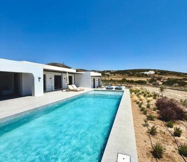 Paros Villa | Faragas Hill Harmony Villa
