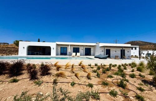 Paros Villa | Faragas Hill Harmony Villa