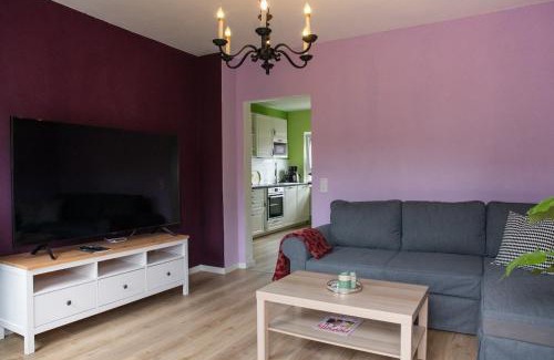Detmold Apartment | farbenfrohe Ferienwohnung