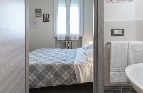 Reggio nell'Emilia House | FARE BnB Room del Parco