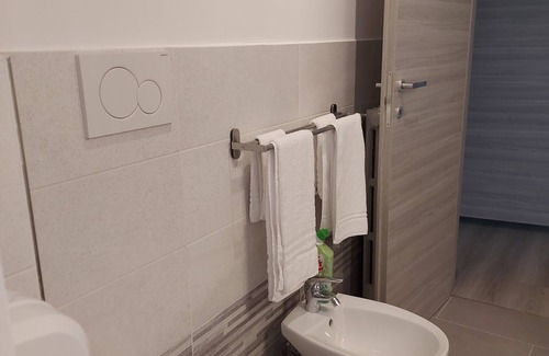 Reggio nell'Emilia House | FARE BnB Room del Parco