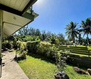 Paopao House | Fare Kale Tiahura
