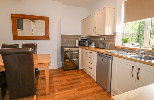 Farley Cottage | FARLEY COTTAGE I, romantic, with a garden in Farley Near Alton Towers