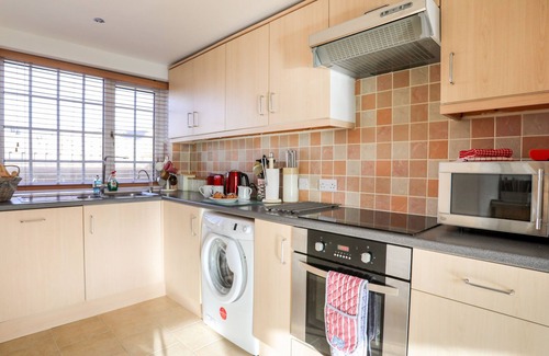 Cemaes Bay Cottage | Farm Cottage