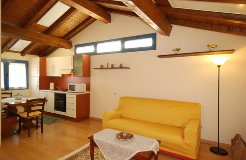 San Zeno Apartment | Farm Holidays KOMOTE - Maneggio apartment