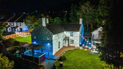 Colwyn Bay House | Farm House at Mochdre Cottages