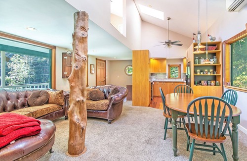 Marshall Condo | Farm Stay 1-bedroom condo with hot tub and outdoor shower in peaceful Marshall