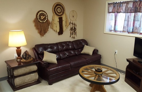 Hayesville Apartment | Farm Stay at Walnut Hollow Ranch