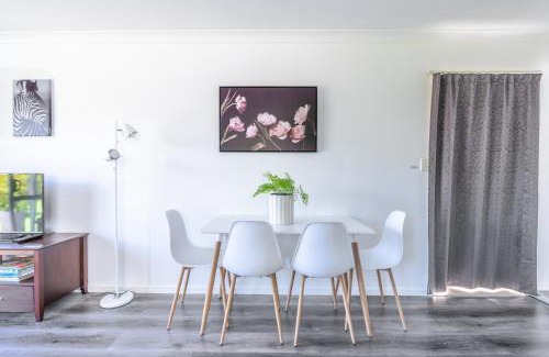Tamahere House | Farm Stay Right on Te Awa River Ride