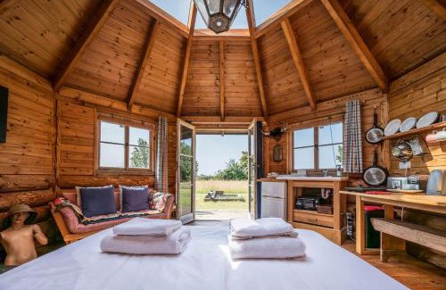 Saxmundham House | Farm View Cabin, Kelsale