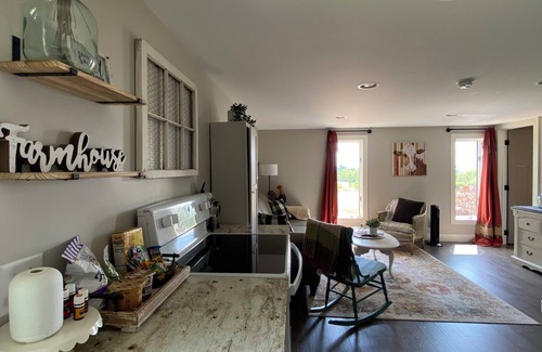 Fredericktown Other | Farm View Suite