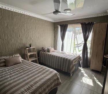 Piet Retief Cabin | Farmers Lodge