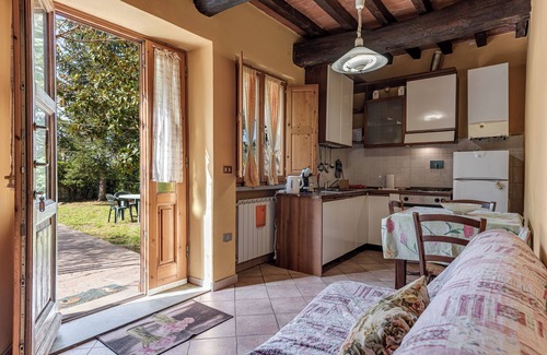 Gattaia Other | Farmhouse 'Agriturismo Il Ponte - Frantoio' with Mountain View, Private Garden and Wi-Fi