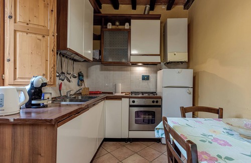 Gattaia Other | Farmhouse 'Agriturismo Il Ponte - Frantoio' with Mountain View, Private Garden and Wi-Fi