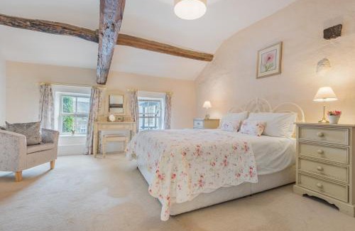 Braithwaite Apartment | farmhouse braithwaite mews