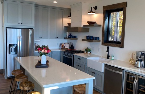 Crosslake Cabin | Farmhouse Cabin ON Lower Whitefish Lake with bunkroom