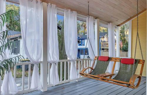 San Marco House | Farmhouse chic in San Marco - 5 min to downtown