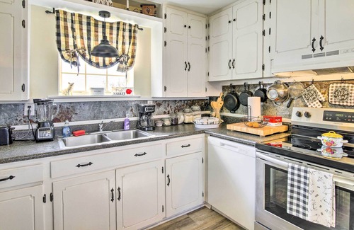 La Follette House | Farmhouse: Close to Norris Lake & ATV Trails!