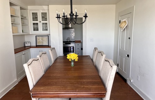 Bath Other | Farmhouse Getaway nLocated between boat ramps and 20 minutes to Miami.