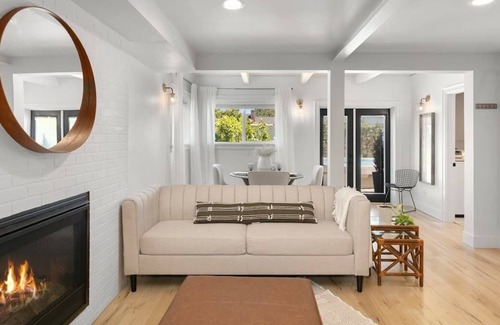 Clackamas House | Farmhouse guest suite newly remodeled luxury slp 4