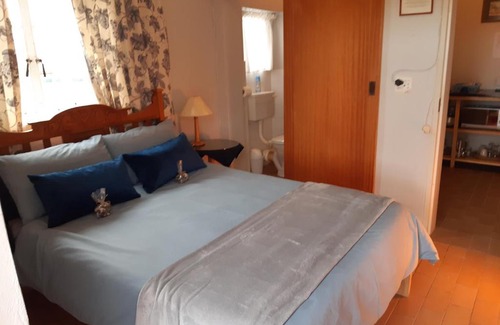 Calitzdorp Apartment | Farmhouse Guestrooms