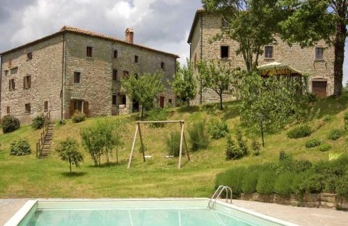 Apecchio House | Farmhouse in Apecchio with Pool and Terrace