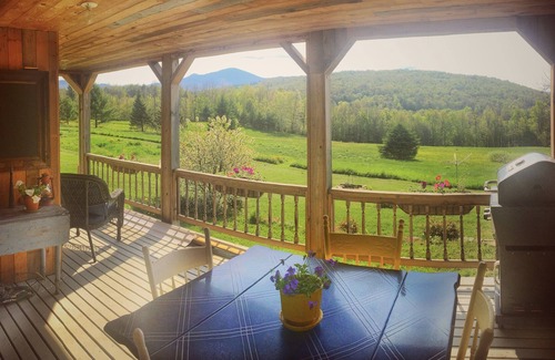 Richford House | Farmhouse in the mountains, easy drive to Jay Peak