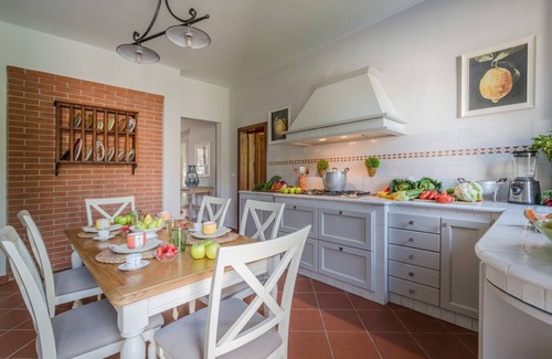 Orentano Villa | Farmhouse in Tuscany near Pisa with Pool