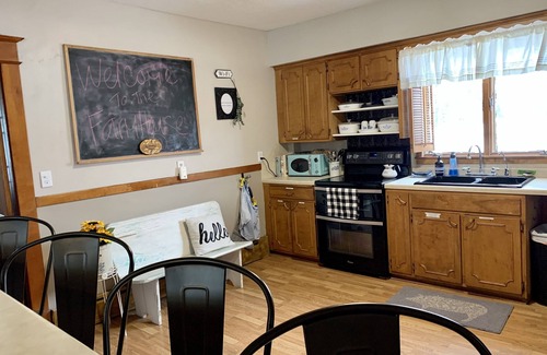 Cannon Falls Other | Farmhouse Inn - beautiful 1917 farmhouse set on 150 acres of farmland.