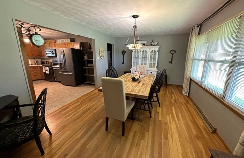 Columbia Other | Farmhouse located close to I-70 and minutes from MU campus