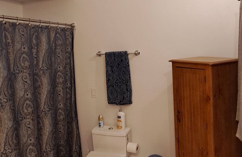 Highland Other | Farmhouse Lodge, Private 4-bedroom, Hot tub, Massage Chair, spacious, AC 5G,
