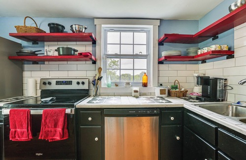 Danville House | Farmhouse on 1 Acre Near Historic Dtwn Danville