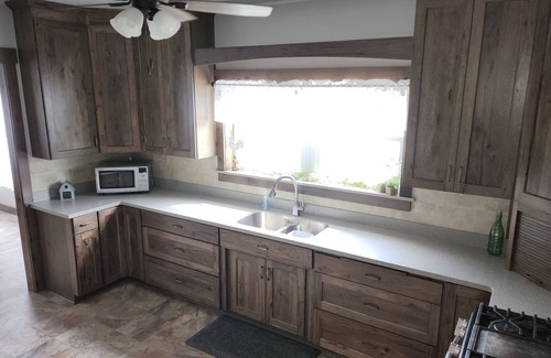 Keene Other | "Farmhouse on the Edge" a spacious farmhouse centrally located near AdamsvilleOH