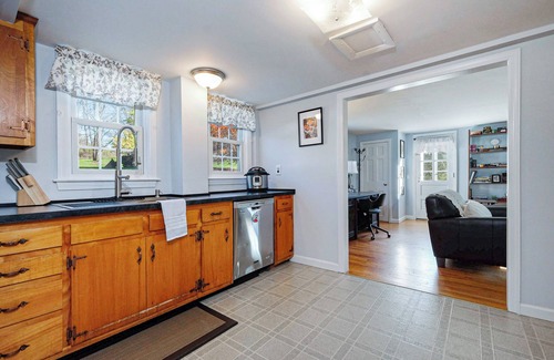 Putnam Lake Other | Farmhouse & Private yard in Patterson NY