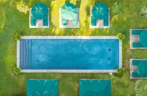 West Cape May Cottage | Farmhouse Retreat with Spa, Guided Tours & Farm-to-Table Dining