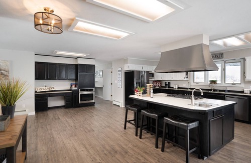 Bozeman Other | Farmhouse Sweet Farmhouse! Pet Friendly with Tremendous Mountain Views!
