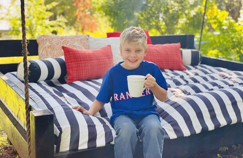 Johnson City House | Farmhouse Vineyards "Vagabonds" on Pecan Street, Relaxed Ranch House Glam 4 All