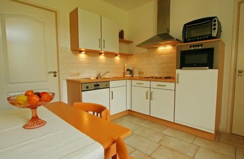 Beertsenhoven House | Farmstay with Garden Views
