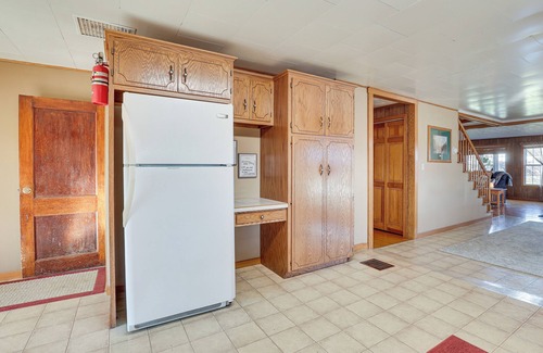 Dundee Cottage | Farmyard Stays Dundee Home Near Hiking