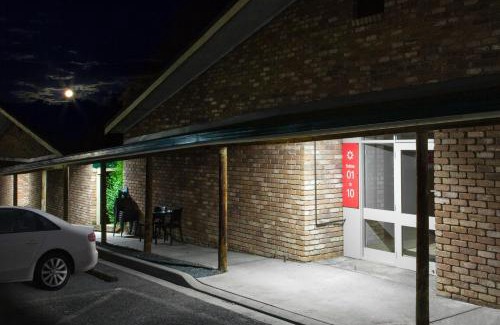 Morwell Hotel | Farnham Court Motel and Restaurant