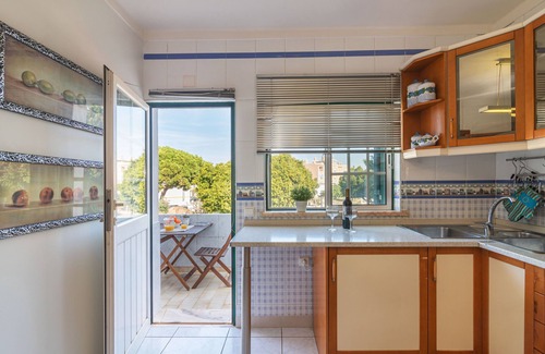 Montenegro Apartment | Faro Airport Flat 3 by Homing