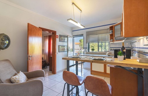 Montenegro Apartment | Faro Airport Flat 3 by Homing