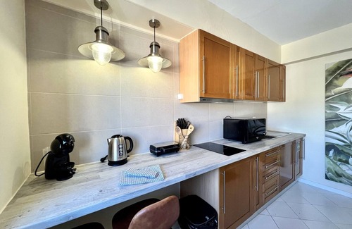 Montenegro Apartment | Faro Airport Flat 6 by Homing
