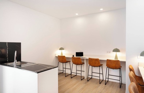 Se House | Faro DAZ House by Get Your Stay