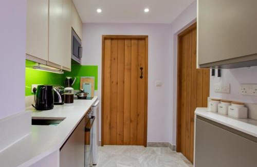 Newton Grange House | Farriers Cottage