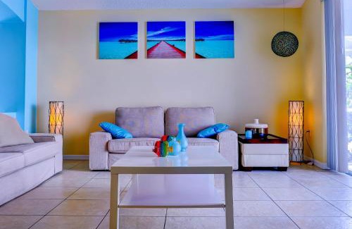 Eagle Pointe South House | Fascinating Lake View With Private Pool And Game-Room, Near Disney!