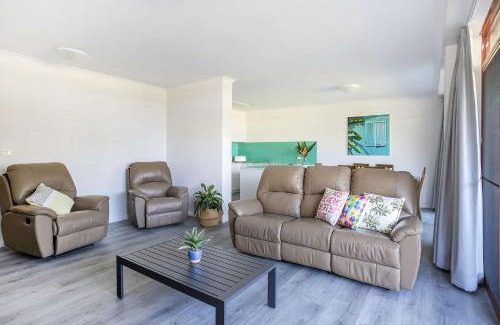 Mollymook Beach Apartment | Fathoms 3 Ocean Breeze