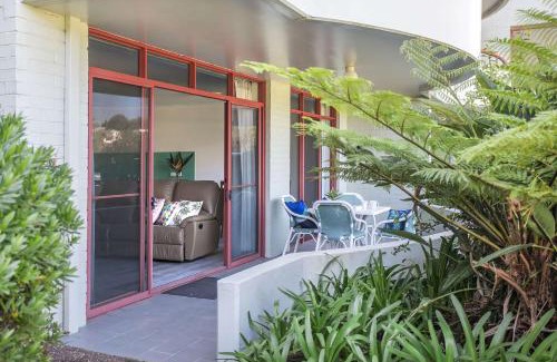 Mollymook Beach Apartment | Fathoms 3 Ocean Breeze